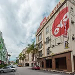 Oyo 1192 Hash House Hotel